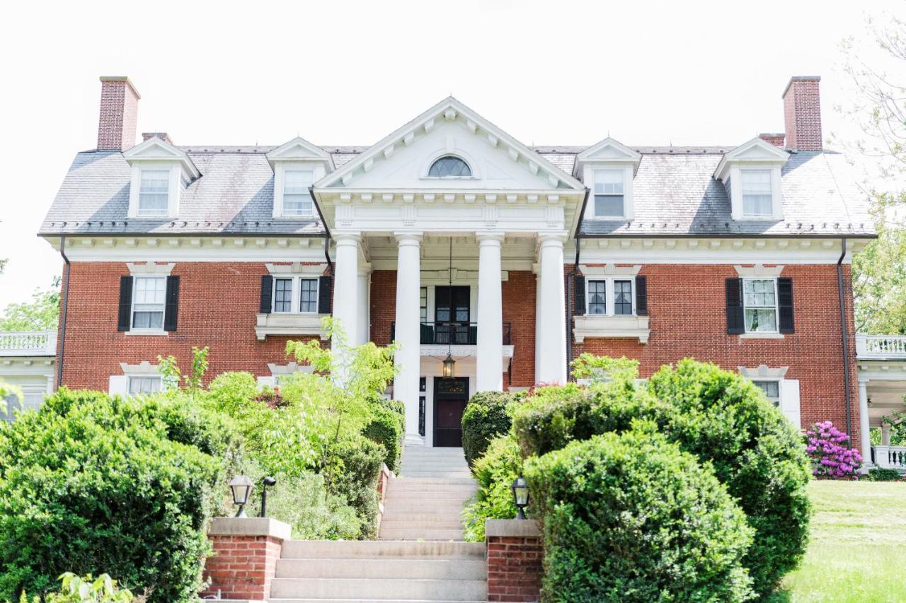 Mercersburg Inn Bagian luar foto