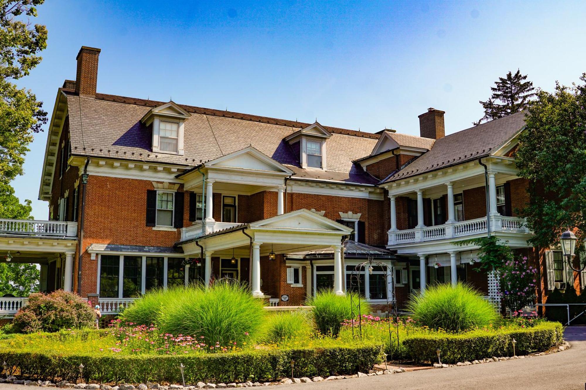 Mercersburg Inn Bagian luar foto