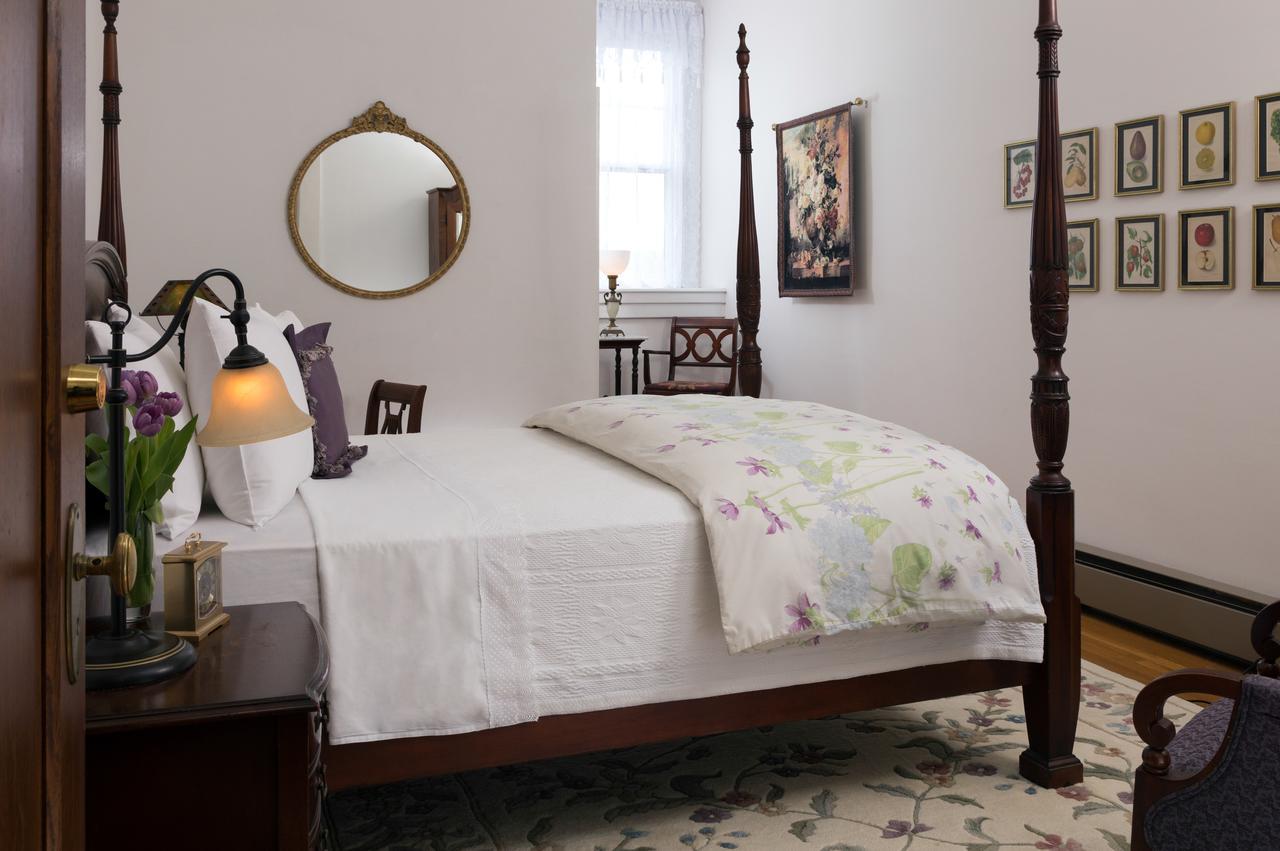 Mercersburg Inn Bagian luar foto