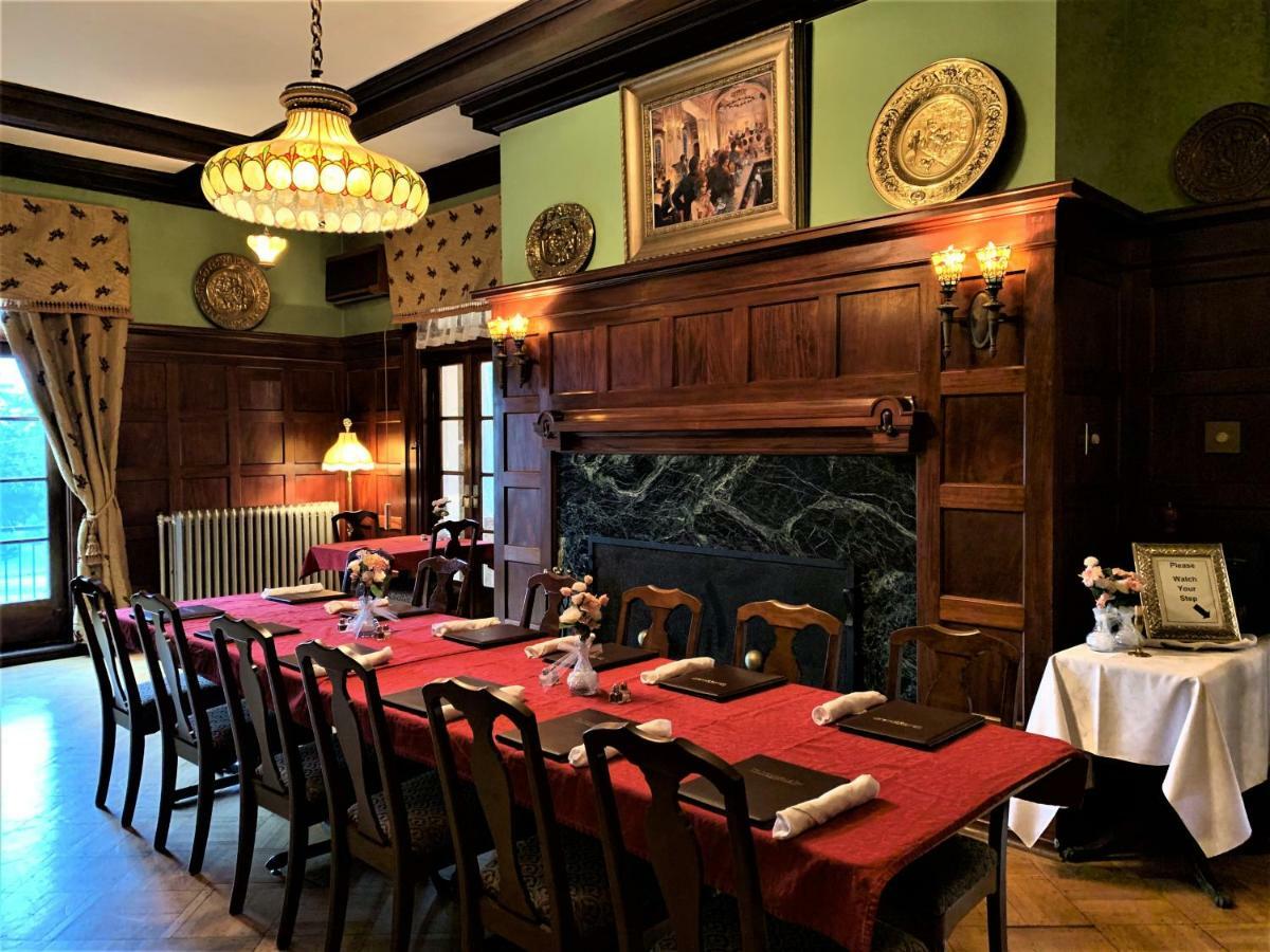 Mercersburg Inn Bagian luar foto